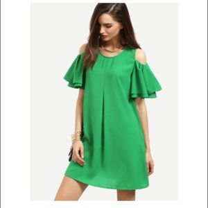 🎉SALE!!!!Cold shoulder ruffle sleeve shift dress